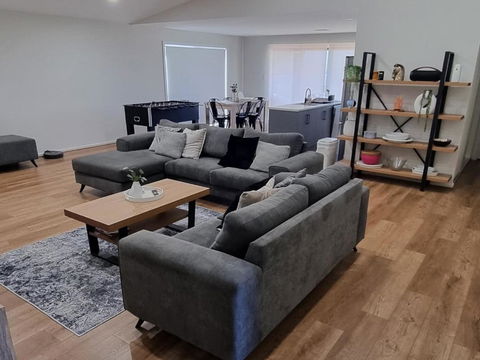 Wellington Marina70 - Accommodation ACT 2