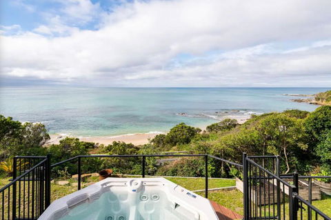 Y Vue - Beachside Apartment With Ocean Views - Accommodation ACT 2