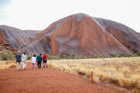 Ayers Rock Combo: Uluru Base And Sunset Plus Uluru Sunrise And Kata Tjuta With An Optional BBQ Dinner Or Kings Canyon Day Trip - Accommodation ACT 3