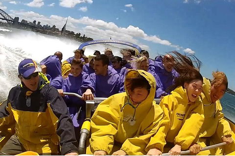 30-Minute Sydney Harbour Jet Boat Ride: Thunder Twist - Accommodation ACT 0