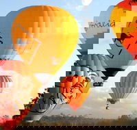 Natural Bridge  Springbrook Waterfalls Tour  Hot Air Balloon with Breakfast - Accommodation ACT