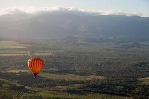 Hot Air Ballooning Tour From Cairns - Accommodation ACT 0