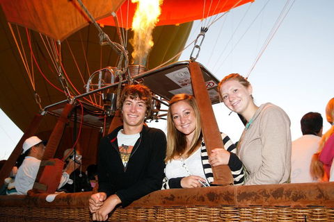 Hot Air Ballooning Tour From Cairns - Accommodation ACT 2