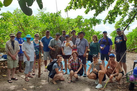 Daintree Dreaming Traditional Aboriginal Fishing From Cairns Or Port Douglas - Accommodation ACT 2