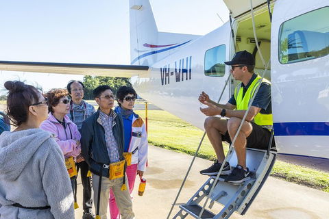 Scenic Flight - Great Barrier Reef, Heart Reef, Whitehaven Beach & Hill Inlet! - Accommodation ACT 1