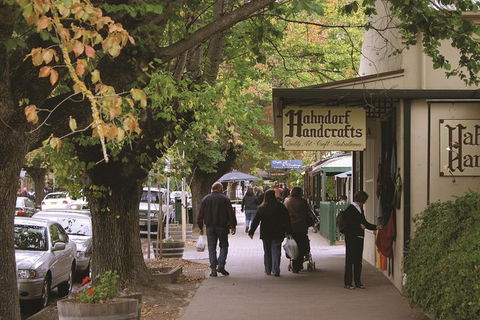Adelaide Highlights, Hahndorf & McLaren Vale Wine Tasting And Sightseeing Tour - Accommodation ACT 0