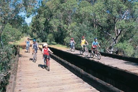 Perth Hills - Wildlife, Art & Gastronomy - Accommodation ACT 2