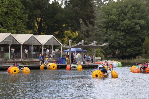 Yarra Valley, Dandenong Ranges Inc. Lunch With Wine,plus Morning Tea,chocolate - Accommodation ACT 1