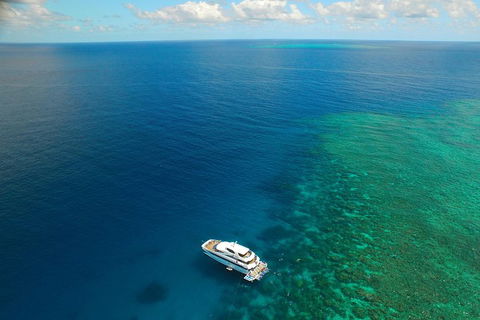 Great Barrier Reef Snorkeling And Diving Cruise From Cairns - Accommodation ACT 4