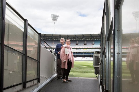 Ultimate Sports Lovers Bus Tour Of Melbourne - Accommodation ACT 3