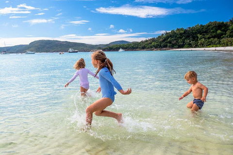 Whitehaven Beach And Daydream Island Cruise - Accommodation ACT 3